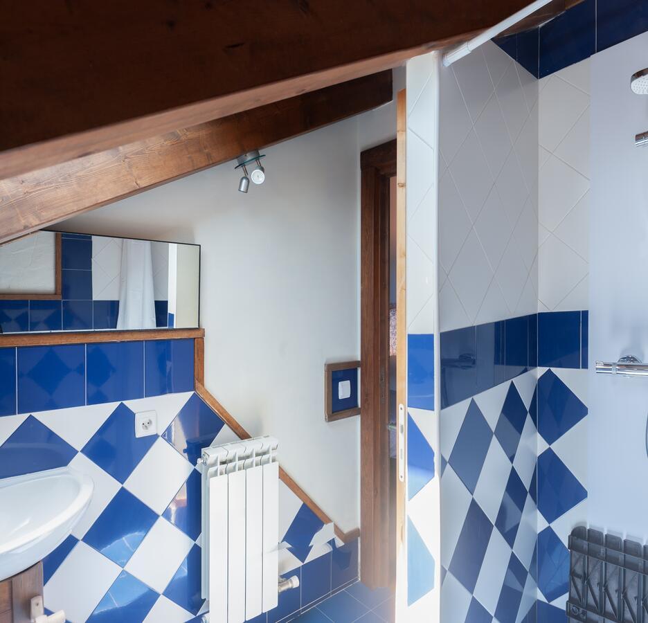 Albergue A'Noguera Castiello de Jaca Extérieur photo